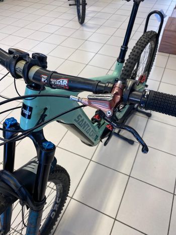 Used Santa Cruz HECKLER XT / Carbon C / 29 2023 2023 Mountainbike, Green, 29 — image 3 of 12