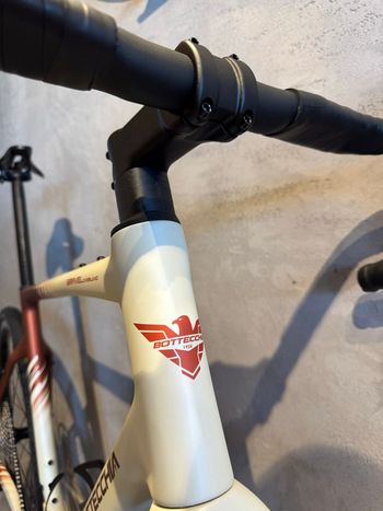 Used Bottecchia Gravel Shimano GRX 2027 Road & Gravel, White — image 6 of 6