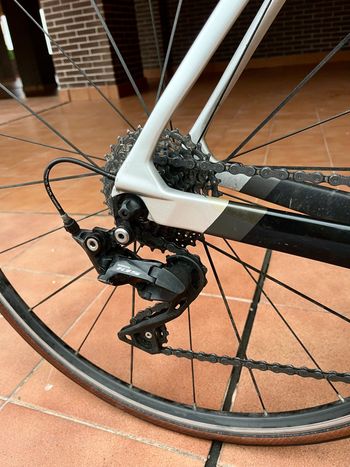 Used Van rysel RCR 900 CF Carbon Road Bike, - 105 2020 2020 Road & Gravel, Light Gray — image 2 of 7