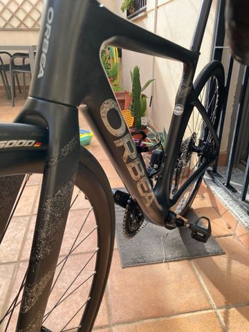 Tweedehands Orbea Orca M30 di2 Custom Shimano 105 Di2 2023 Road & Gravel — afbeelding 3 van 17