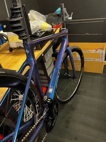 Colnago V4RS Frameset 2025 Road & Gravel usato, Blu — immagine 2 di 4