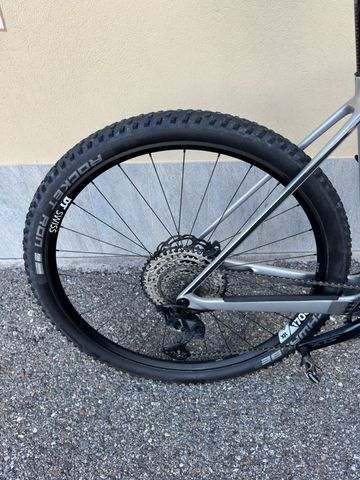 Used Canyon Exceed Shimano SLX 2022 Mountainbike, Light Gray — image 5 of 6