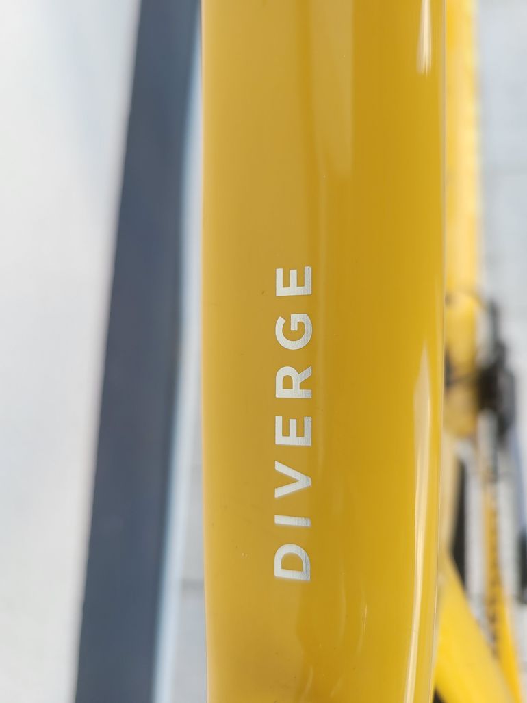 Używany Specialized Diverge Pro Carbon 2023 2023 Road & Gravel — zdjęcie 3 z 10