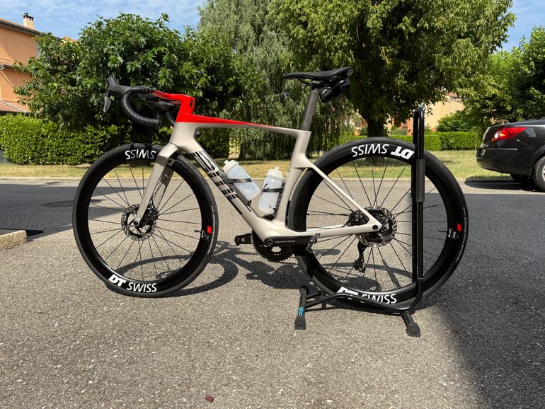 Used BMC Teammachine R01 2025 2025 Road & Gravel, Light Gray — image 3 of 3