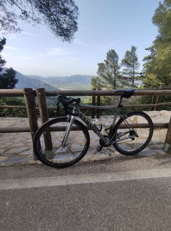 Canyon Ultimate CF SLX 8.0 2018 2018 Road & Gravel usato, Grigio chiaro — immagine 7 di 9