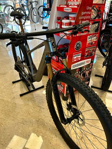 Scott Spark RC Expert 2027 2027 Mountainbike d'occasion — image 4 sur 14