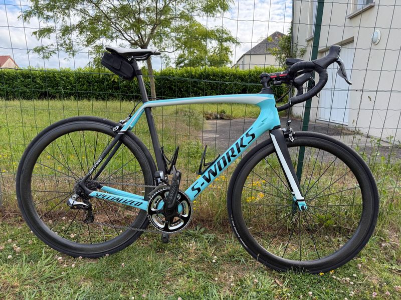 Used Specialized Tarmac Shimano Dura Ace Di2 2015 Road & Gravel, Blue — image 1 of 7