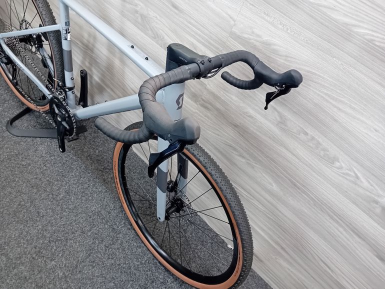 Używany Scott Speedster Gravel 40 2024 2024 Road & Gravel — zdjęcie 3 z 5