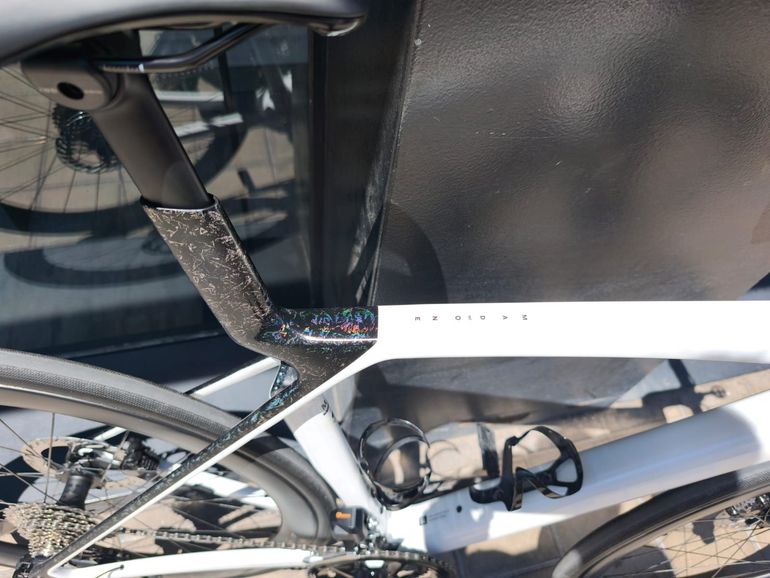 Used Trek Madone SL 6 Gen 8 2026 2026 Road & Gravel, White — image 2 of 6