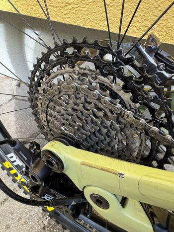 Used Canyon Spectral 125 CF 8 2023 2023 Mountainbike, Green, 29 — image 8 of 11