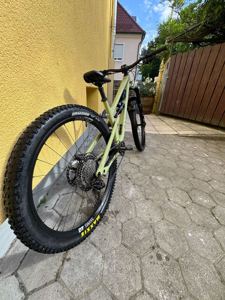 Used Canyon Spectral 125 CF 8 2023 2023 Mountainbike, Green, 29 — image 3 of 11