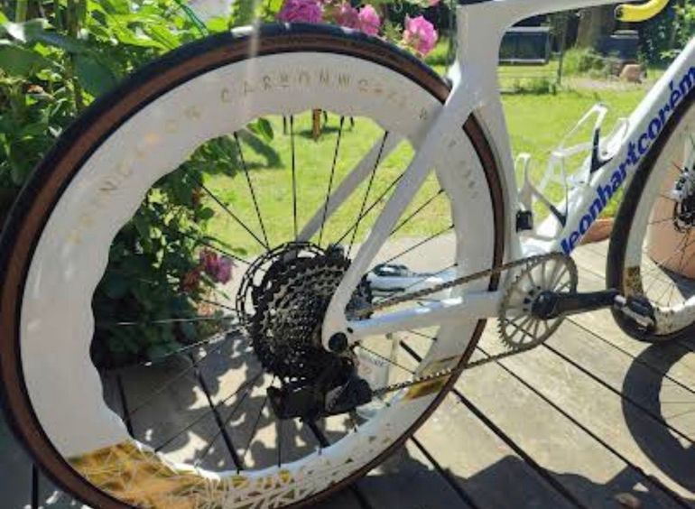 Used Carbon S5 Replica Custom SRAM Red eTap AXS 2023 Road & Gravel, White — image 3 of 8
