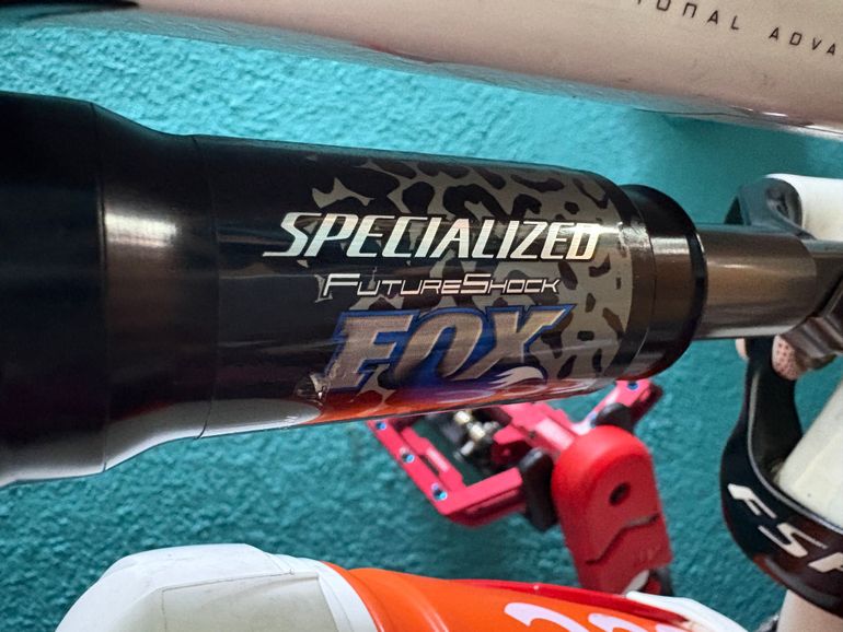 Used Specialized S-Works Epic Carbon 26 2012 2012 Mountainbike, Red, 27.5 (650B) — image 7 of 12