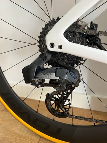 Specialized Tarmac SL7 Pro - SRAM Force eTap AXS 2023 2023 Road & Gravel d'occasion — image 6 sur 8