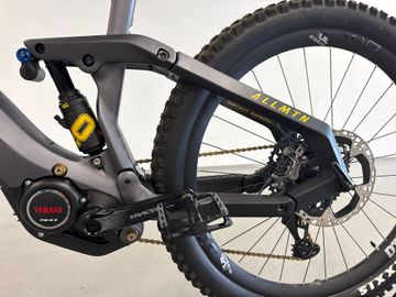 Used Haibike AllMtn SE 2021 2021 Mountainbike, Light Gray, 29 — image 9 of 13