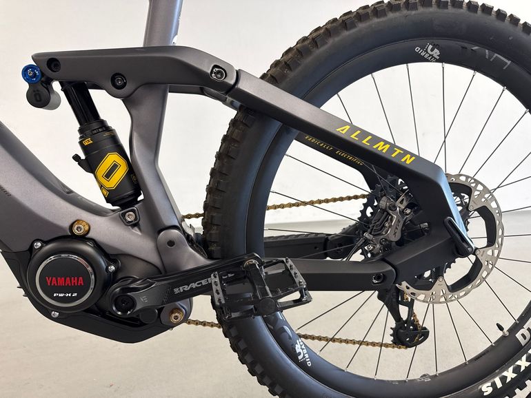 Used Haibike AllMtn SE 2021 2021 Mountainbike, Light Gray, 29 — image 9 of 13