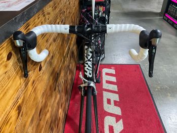Used Giant TCR Composite 2 2012 2012 Road & Gravel, Black — image 5 of 7