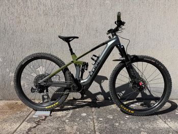 Used CUBE STEREO HYBRID 140 HPC, TM 750 2023 2023 Mountainbike, Green, 27.5, 29 — image 2 of 8
