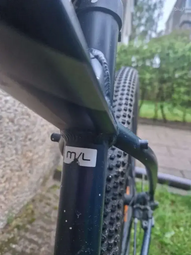 Used Trek Marlin 7 Gen 2 2023 2023 Mountainbike, Blue, 27.5, 29 — image 5 of 6