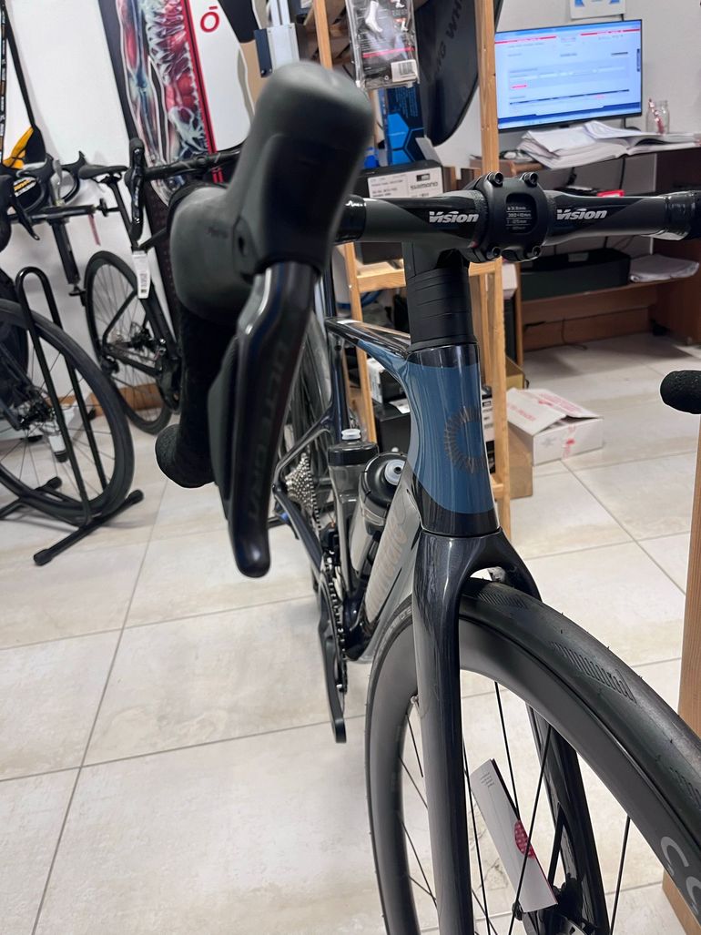 Used Cannondale Shimano Ultegra Di2 2026 Road & Gravel, Black — image 7 of 9