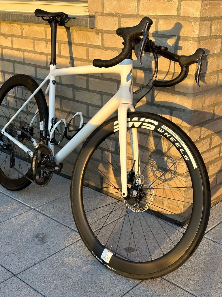 Używany Specialized Aethos Frameset 2021 Road & Gravel — zdjęcie 1 z 3