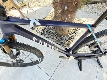 Used Canyon Exceed CF SLX 2023 2023 Mountainbike, Blue, 29 — image 10 of 14