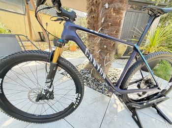 Used Canyon Exceed CF SLX 2023 2023 Mountainbike, Blue, 29 — image 8 of 14