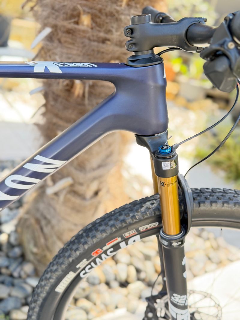 Used Canyon Exceed CF SLX 2023 2023 Mountainbike, Blue, 29 — image 3 of 14