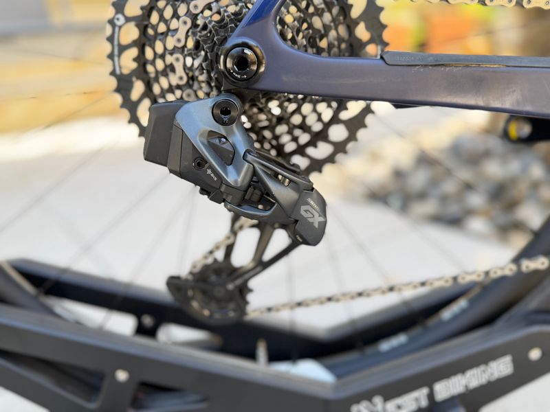Used Canyon Exceed CF SLX 2023 2023 Mountainbike, Blue, 29 — image 5 of 14