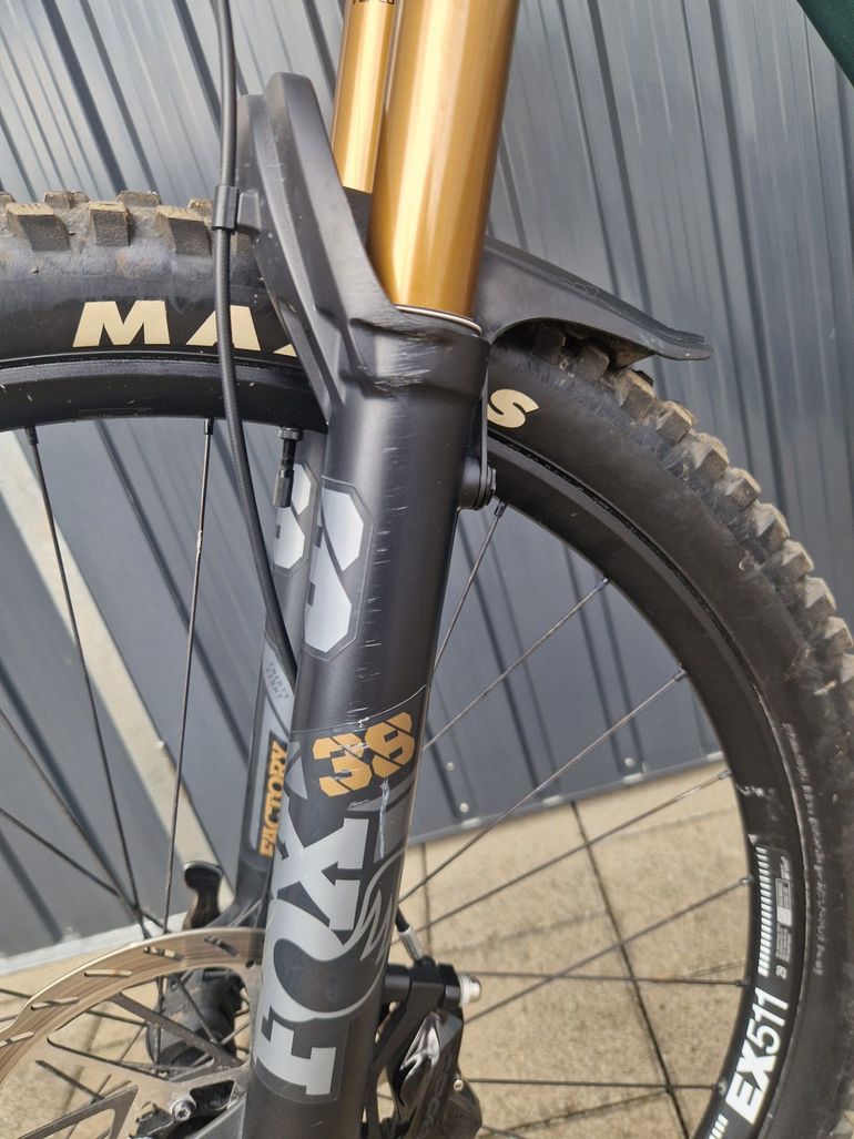 Used Canyon Strive CFR 2024 2024 Mountainbike, Green, 29 — image 6 of 18