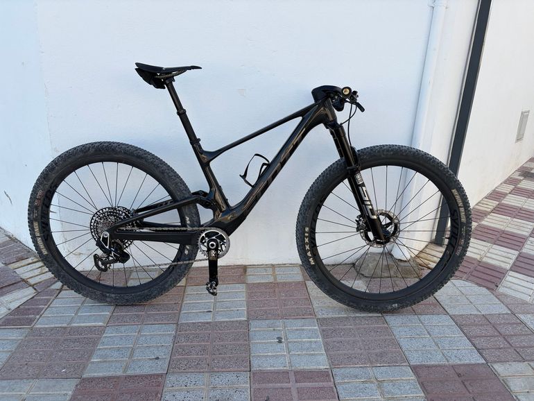 Used Scott Spark RC World Cup EVO TR 2024 2024 Mountainbike, Black, 29 — image 1 of 6