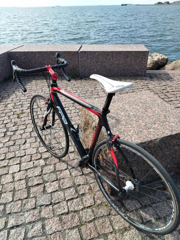 Used Pinarello Fp2 2012 Road & Gravel, Red — image 3 of 12