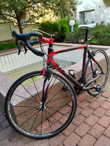 Used Pinarello Fp2 2012 Road & Gravel, Red — image 6 of 12
