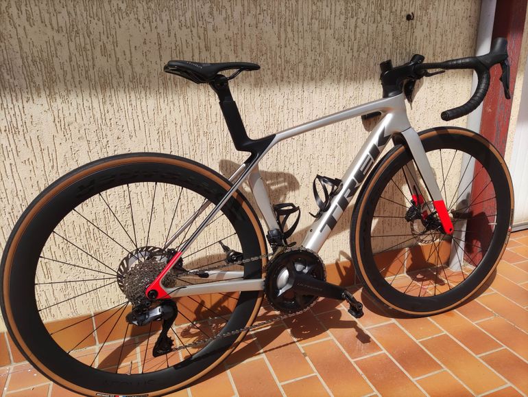 Käytetty Trek Madone SL 7 Gen 8 2025 2025 Road & Gravel — kuva 9 / 9