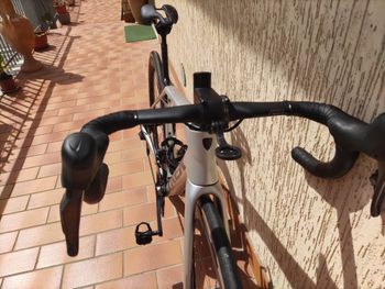 Käytetty Trek Madone SL 7 Gen 8 2025 2025 Road & Gravel — kuva 8 / 9