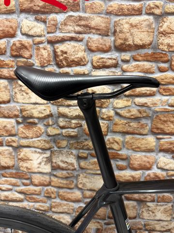 Tweedehands Orbea Orca 2022 2024 Road & Gravel — afbeelding 9 van 11