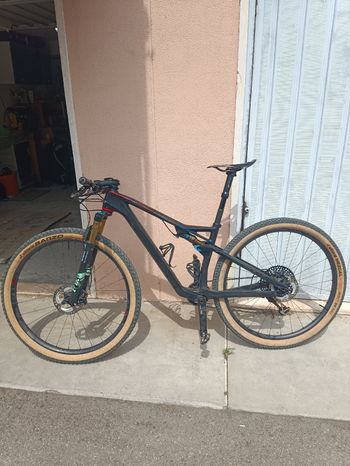Used CUBE AMS 100 C:68 SLT 29 2020 2020 Mountainbike, Black — image 2 of 9