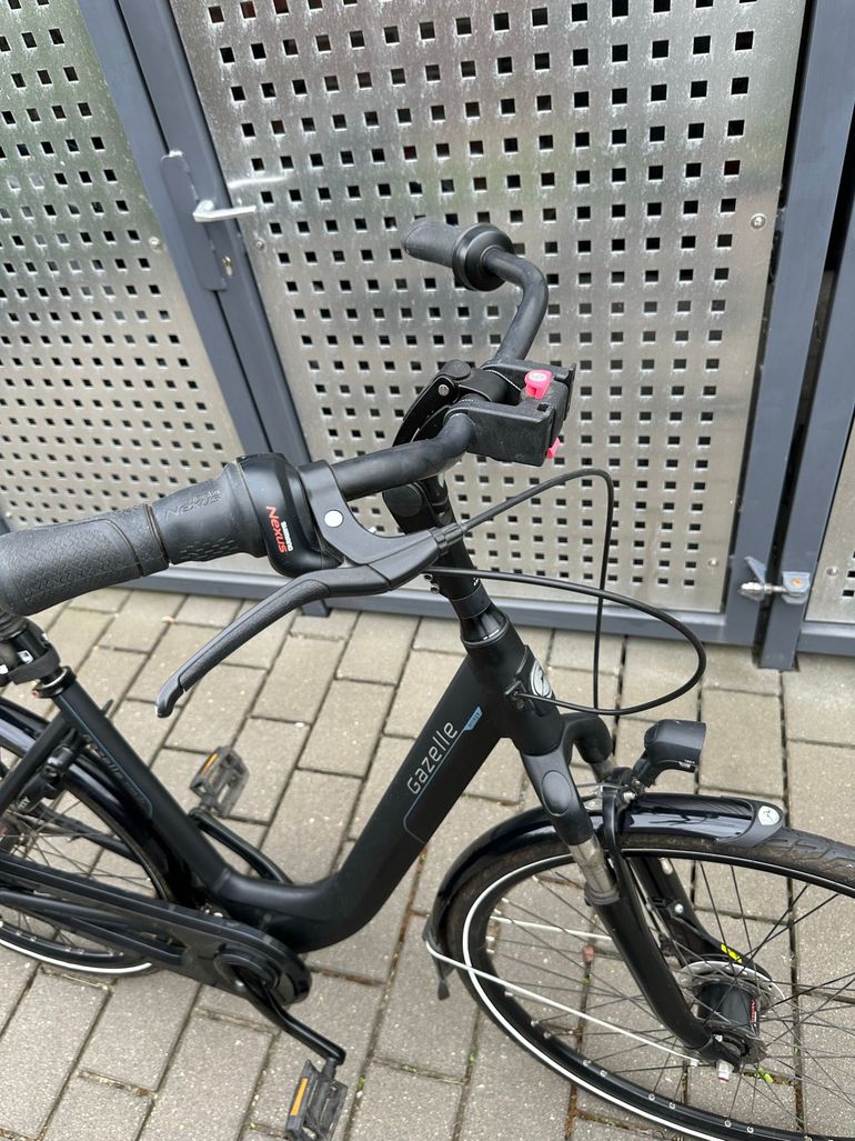 Used Gazelle Arroyo C7+ Shimano Nexus Hub Gear 2023 Urban, Black — image 4 of 6