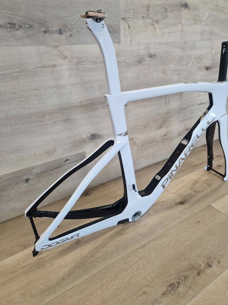 Used Pinarello FRAME PINARELLO DOGMA F WHITE Frameset 2026 Road & Gravel, White — image 3 of 5