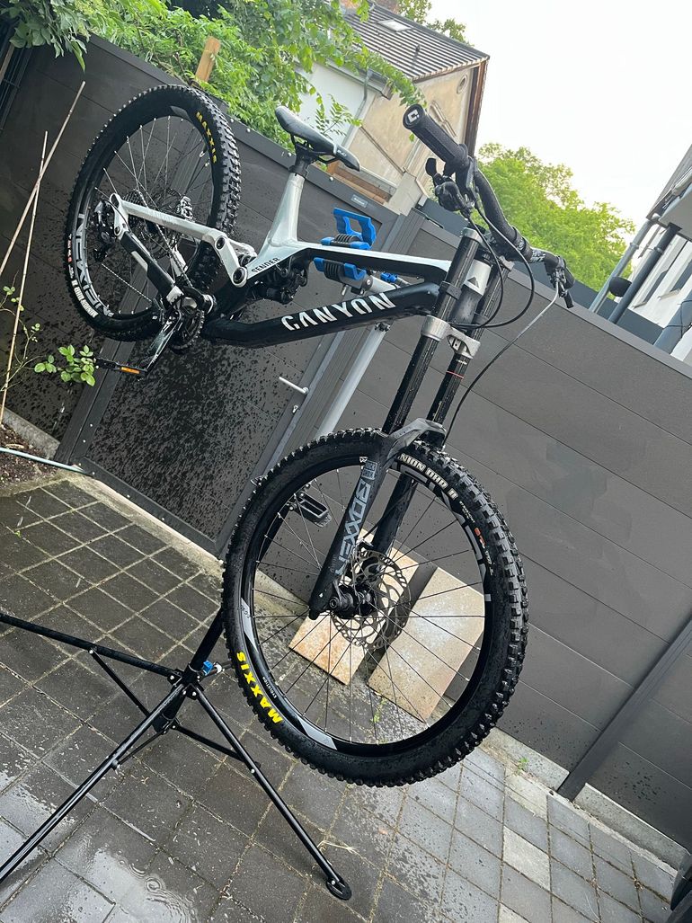 Używany Canyon Sender 5 2021 2021 Mountainbike — zdjęcie 1 z 6