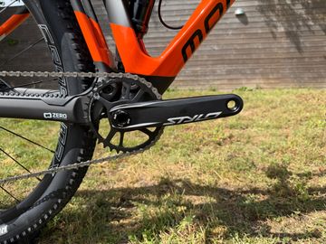 Brugt Mondraker F-PODIUM CARBON 2023 2023 Mountainbike — billede 8 af 8