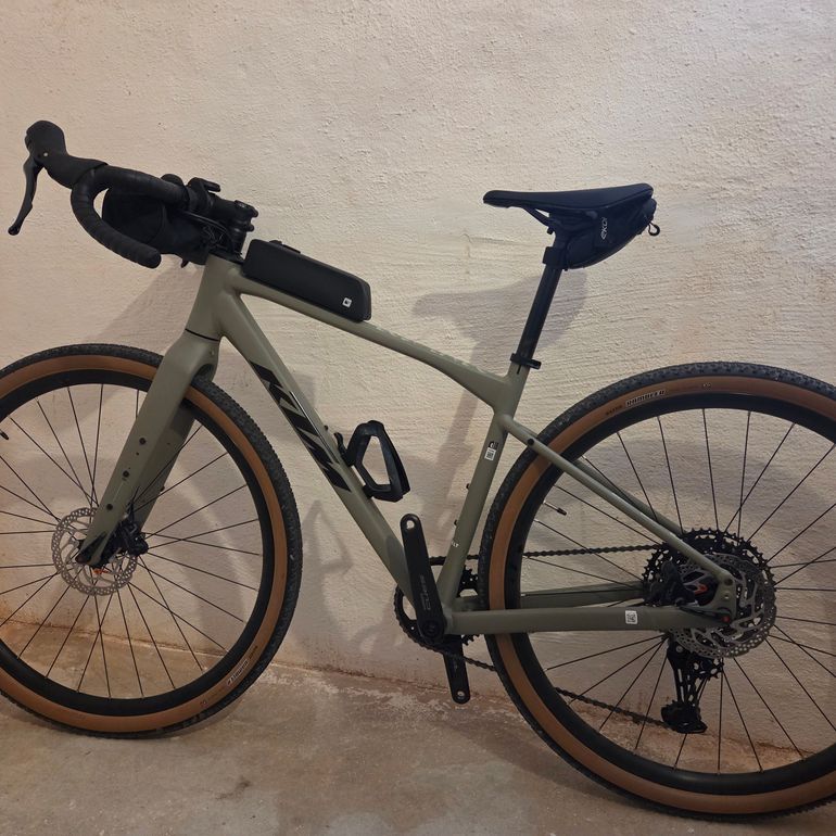 Used KTM Gravelator 25 2025 2025 Road & Gravel, Green — image 1 of 7
