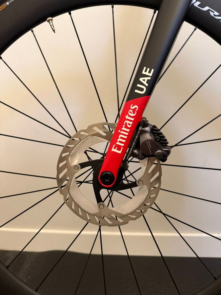 Použité Colnago V4Rs Disc Ultegra Di2 W/Shimano Dura-Ace C50 Wheels 2024 2024 Road & Gravel — obrázek 6 z 10