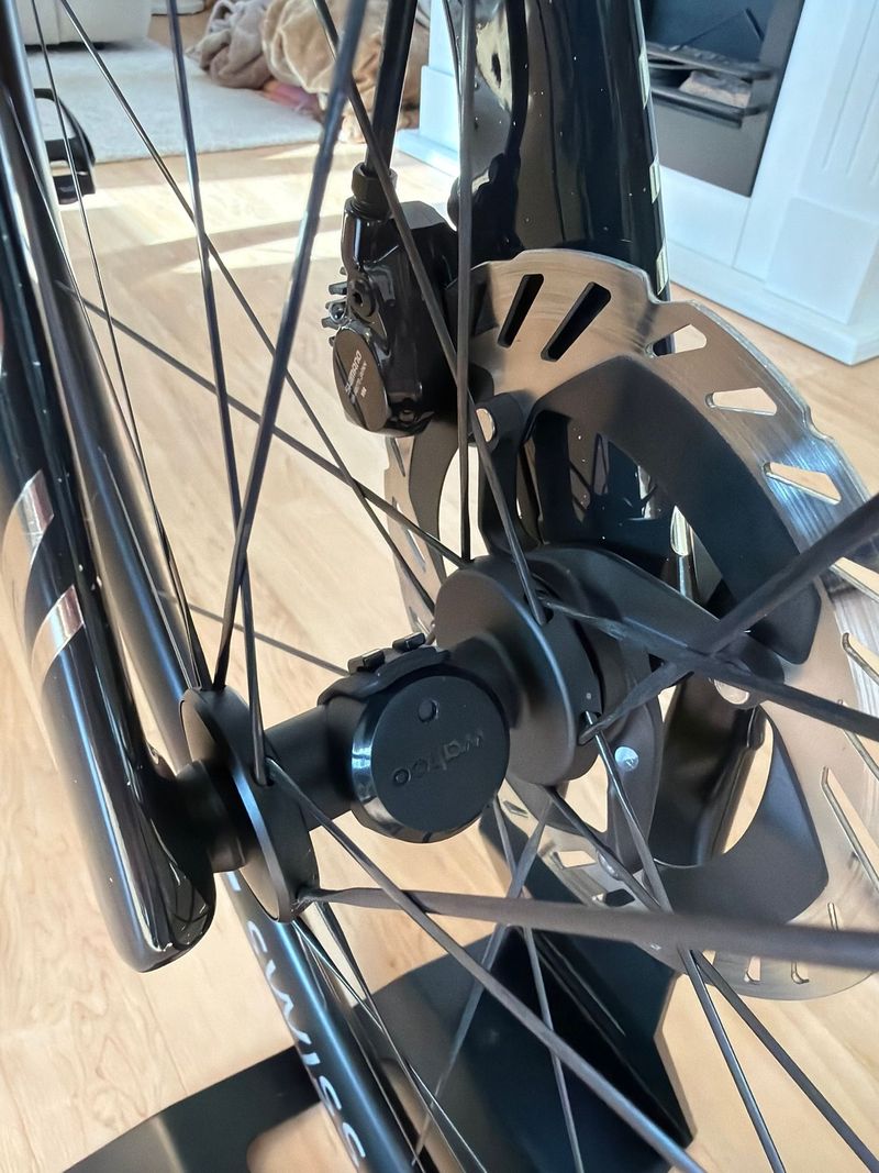 Canyon Aeroad CFR Di2 2025 2025 Road & Gravel d'occasion — image 11 sur 14