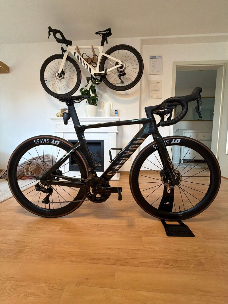 Canyon Aeroad CFR Di2 2025 2025 Road & Gravel d'occasion — image 1 sur 14