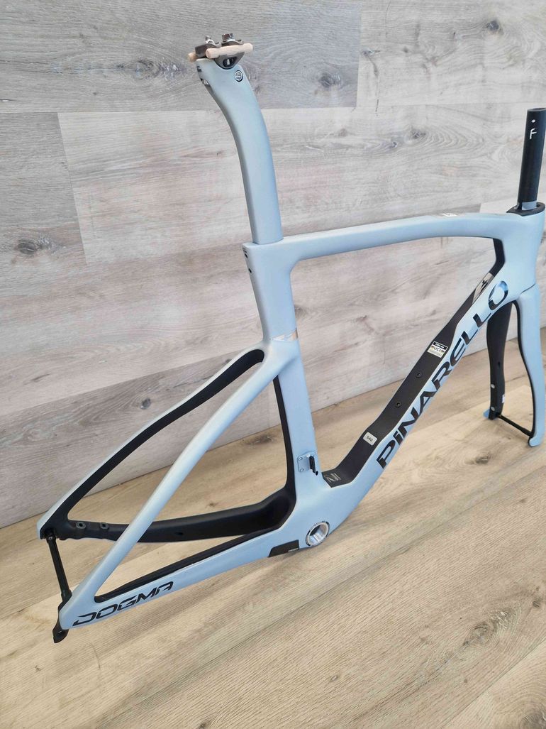 Used Pinarello FRAME PINARELLO NEW DOGMA F VENICE Frameset 2026 Road & Gravel, Light Gray — image 3 of 5