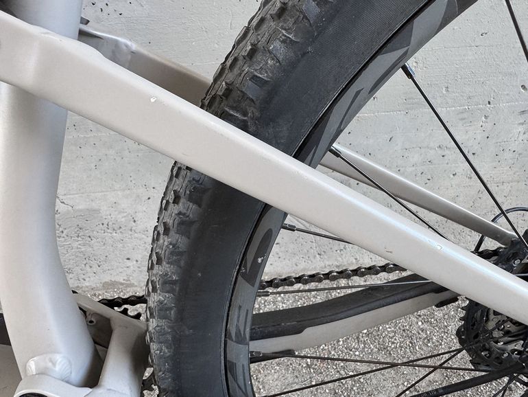 Used Orbea OIZ H10 TR 2023 Mountainbike, Light Gray — image 5 of 13