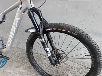 Used Orbea OIZ H10 TR 2023 Mountainbike, Light Gray — image 13 of 13