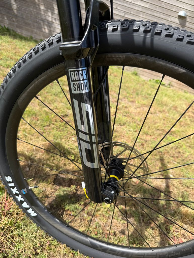 Used Mondraker F-PODIUM CARBON DC R 2023 2023 Mountainbike, Blue, 29 — image 6 of 9