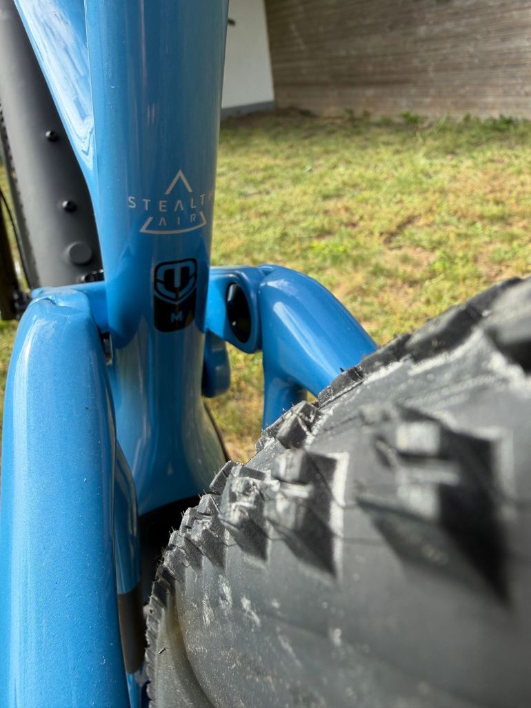 Used Mondraker F-PODIUM CARBON DC R 2023 2023 Mountainbike, Blue, 29 — image 5 of 9